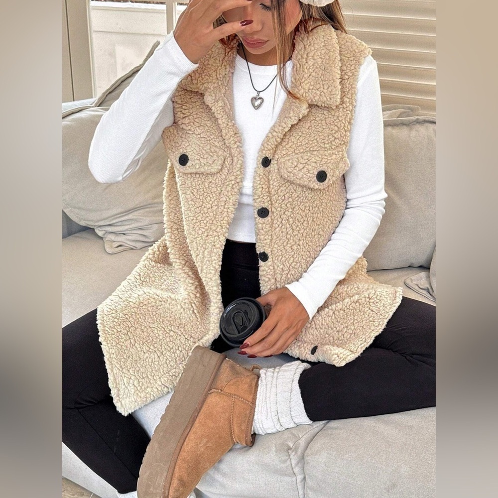 Button-Down Sherpa Fleece Vest Coat - Picture 5 of 15